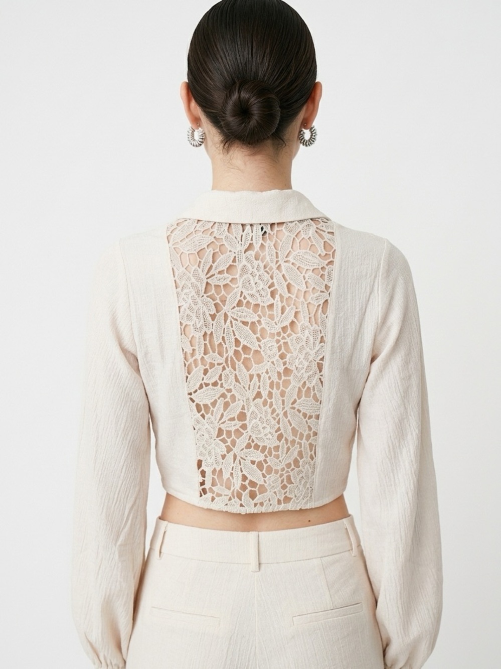 JOYFOLIE | NEW Desiree Ecru Lace-Back Cropped Blouse Top Women’s Size Medium